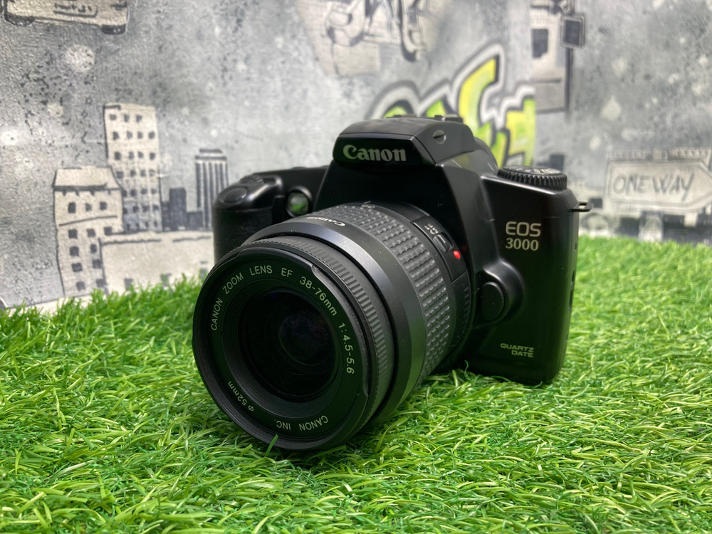 Canon EOS 3000 kit EF 38-76mm 4.5-5.6