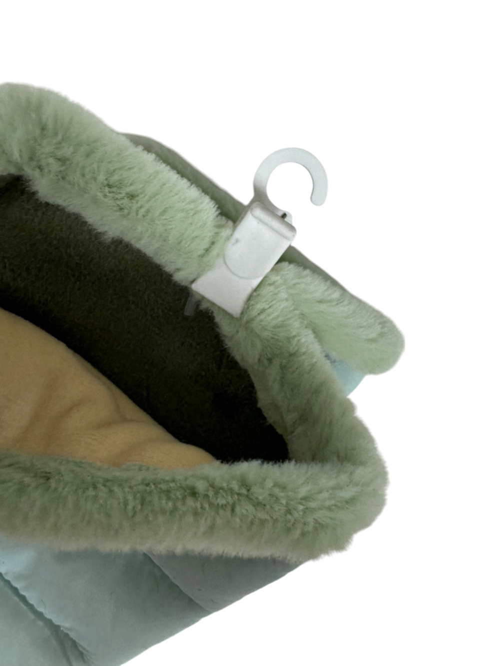 Перчатки. Женские. Верх: Текстильные. Подклад: Плюш-флис. Сенсорные. В упаковке 12 шт, разные цвета.