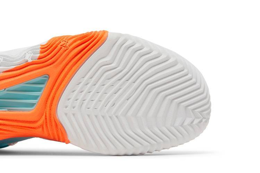 Кроссовки New Balance Kawhi 2