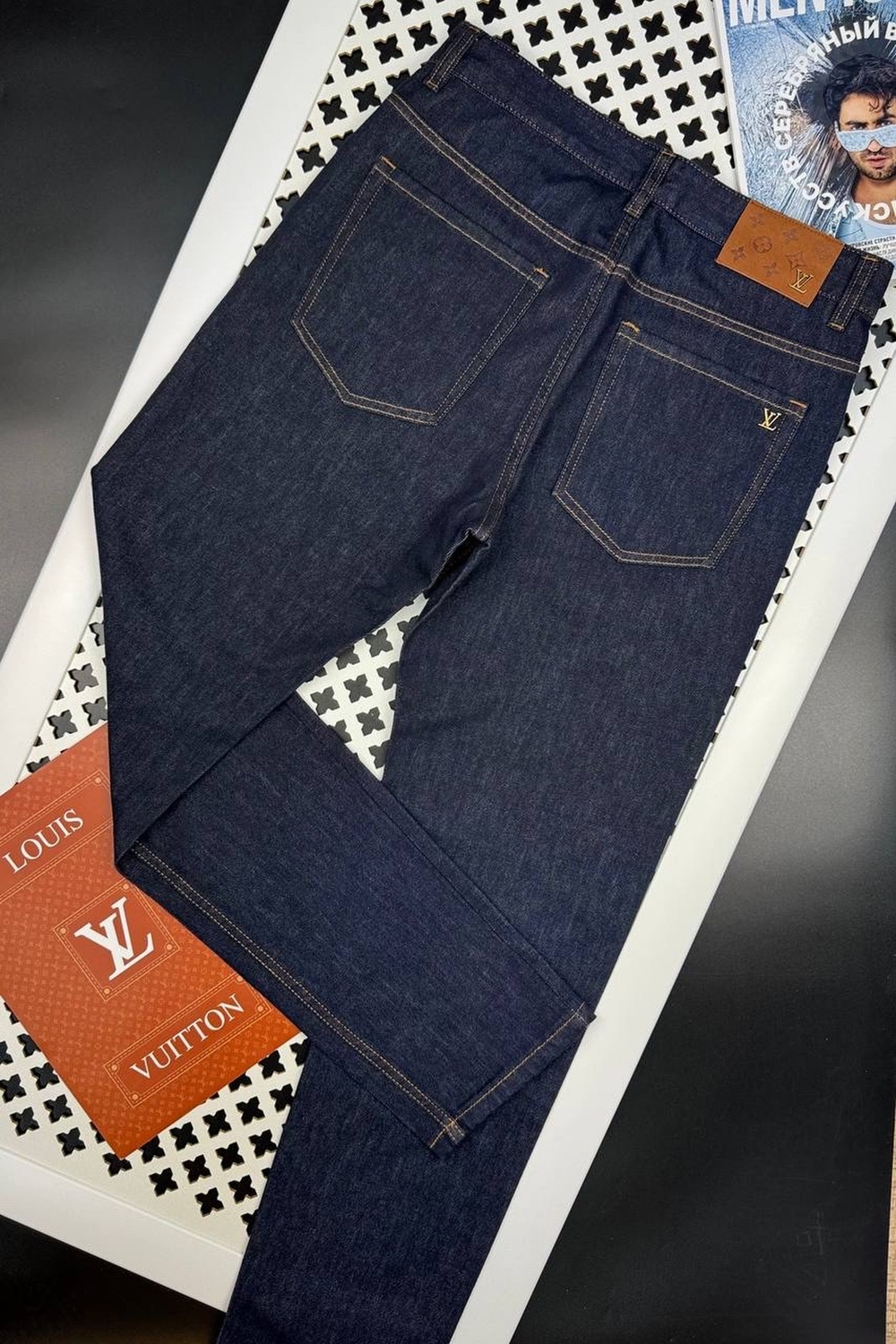 Джинсы Louis Vuitton