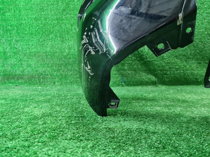 Бампер передний Toyota Land Cruiser 300 (2021-н.в.)