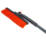 Щетка автомобильная для снега со скребком 61см, поворотный механизм