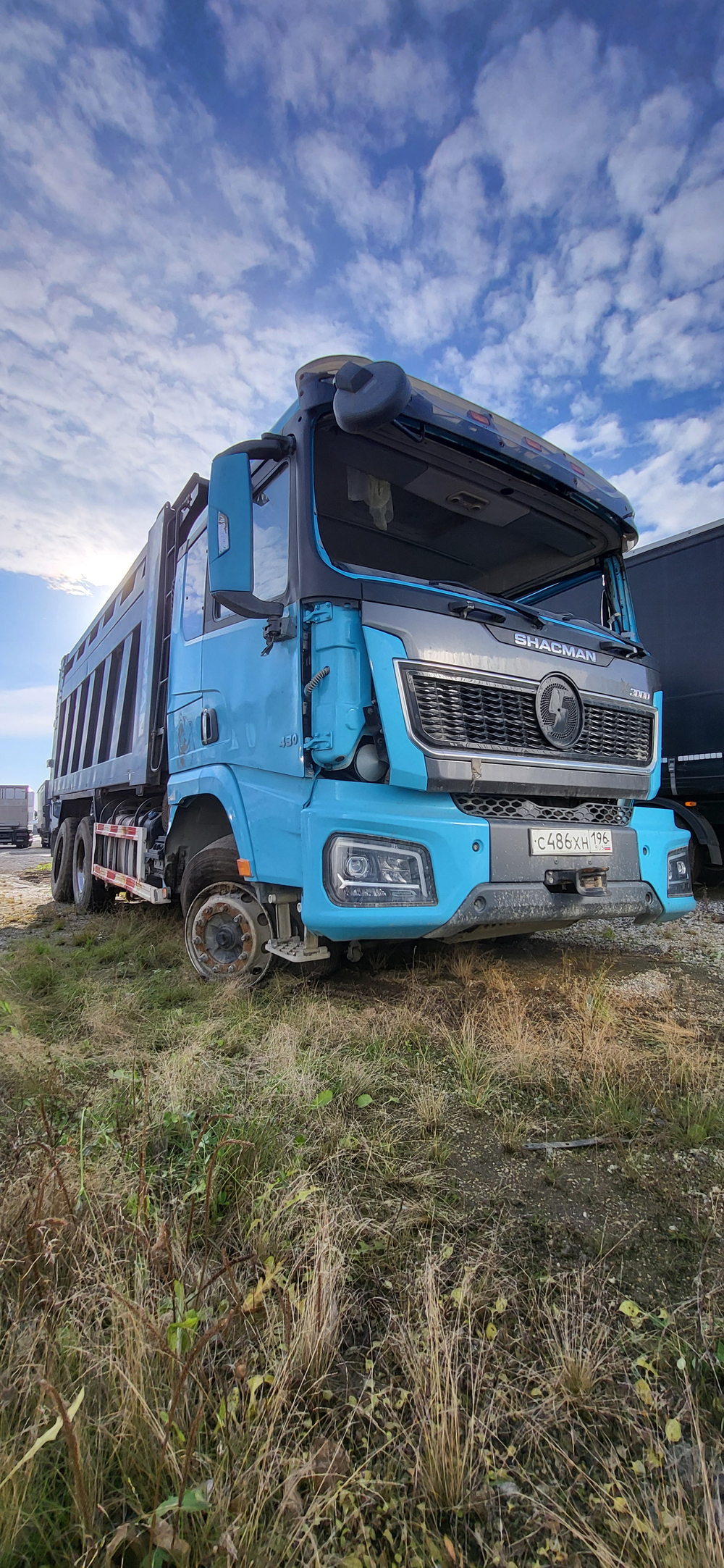 Shacman (Shaanxi) SX* 6x4 Самосвал SX32586V384 (Дизельный, 11,6 л, 423 л.с., МТ)