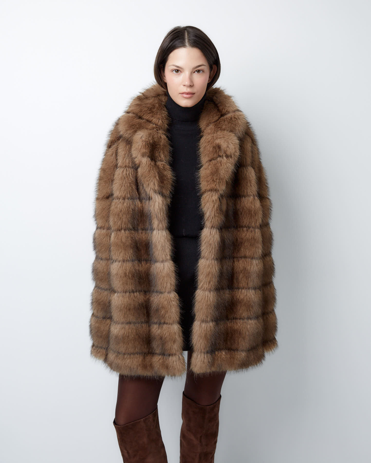 Шуба укороченная из искусственного меха соболя ореховый