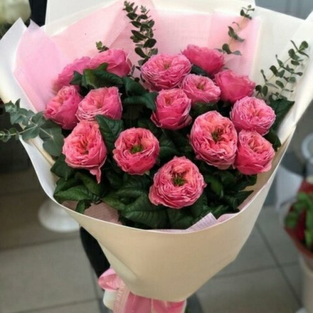 Букет  пионовидных роз 15шт