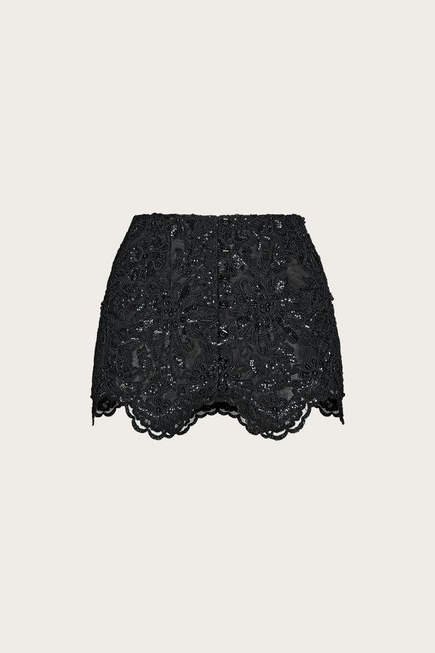 БАСКА ИЗ ОРГАНЗЫ И КРУЖЕВА, РАСШИТОГО БИСЕРОМ И ПАЙЕТКАМИ