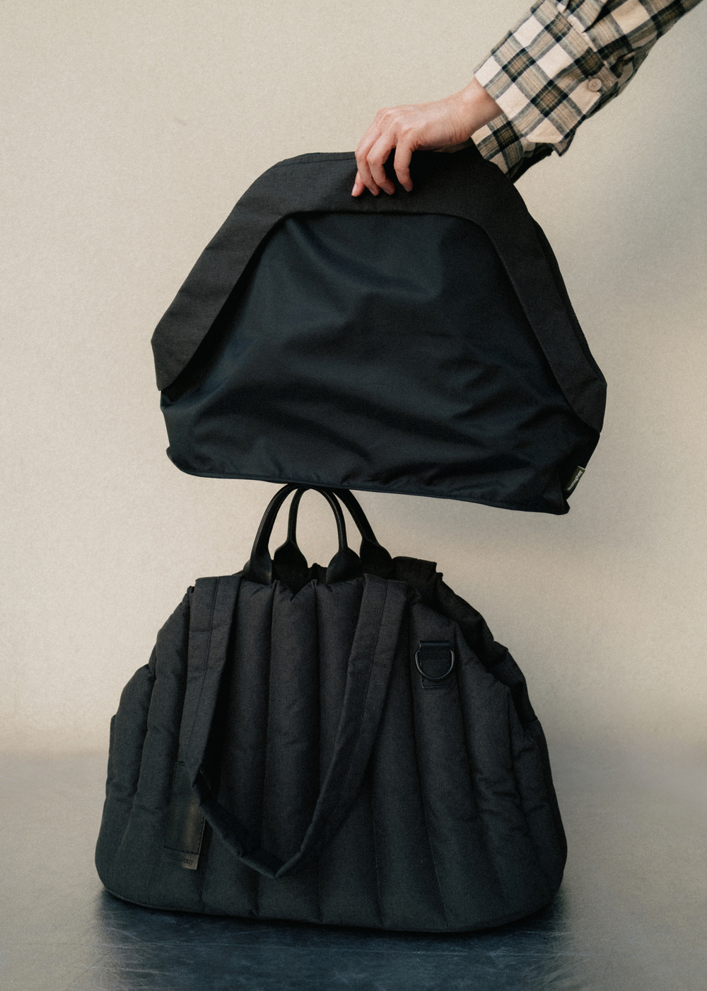 Облегченный чехол для сумки-переноски черный