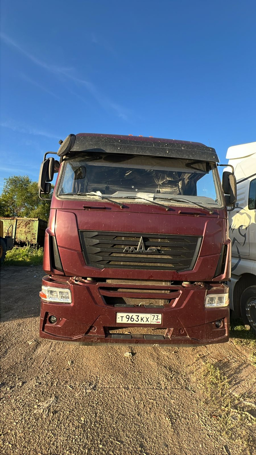 МАЗ 5440 4x2 Седельный тягач 54402L-2531-031 (Дизельный, 11,8 л, 454 л.с., АТ)