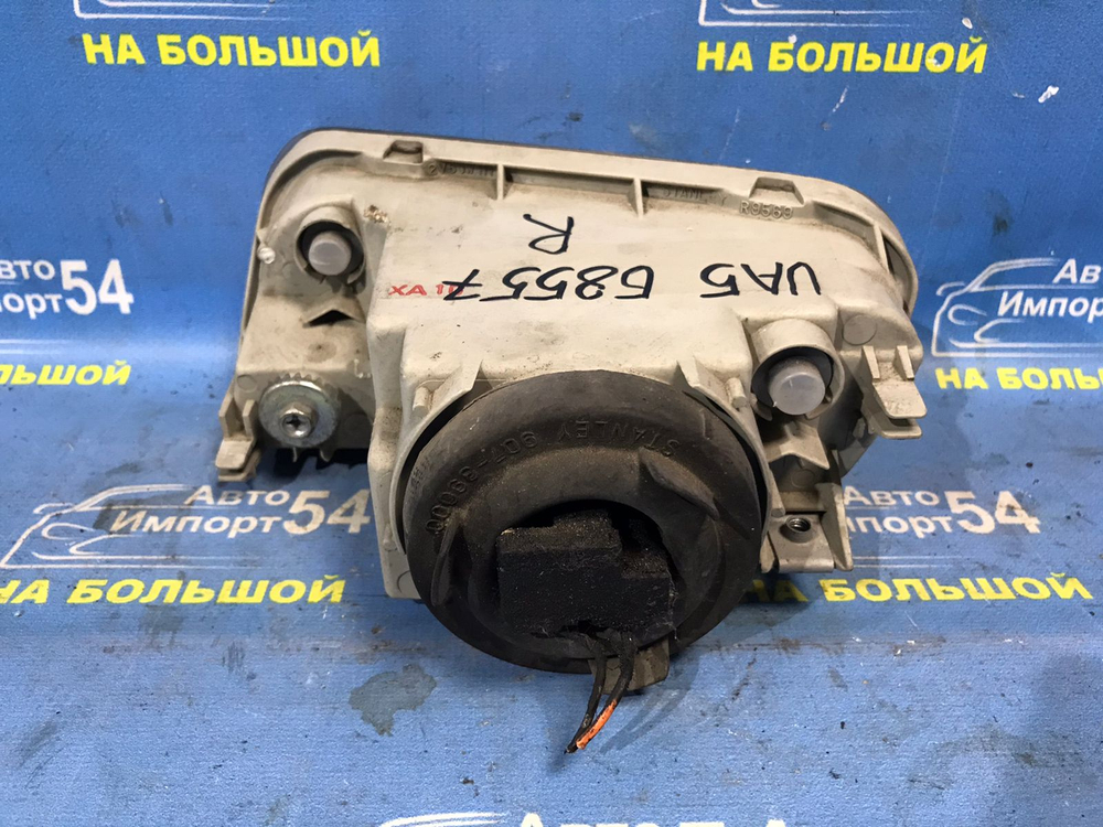 Туманка правая Honda SABER 1998-2001