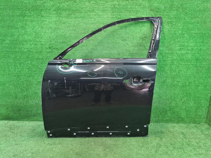 Дверь передняя левая Genesis GV80 (2020-н.в.)