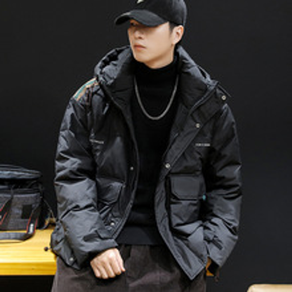 Пуховик мужской с накладными карманами, состав 90% белый утиный пух