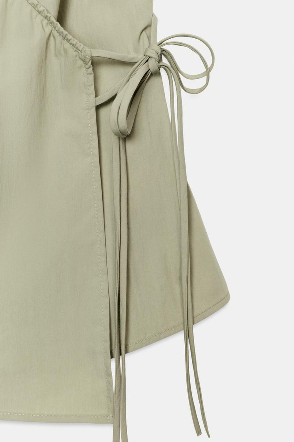 ZARA ТОП С ГОРЛОВИНОЙ ХАЛТЕР И ЗАПÁХОМ, СВЕТЛЫЙ ХАКИ