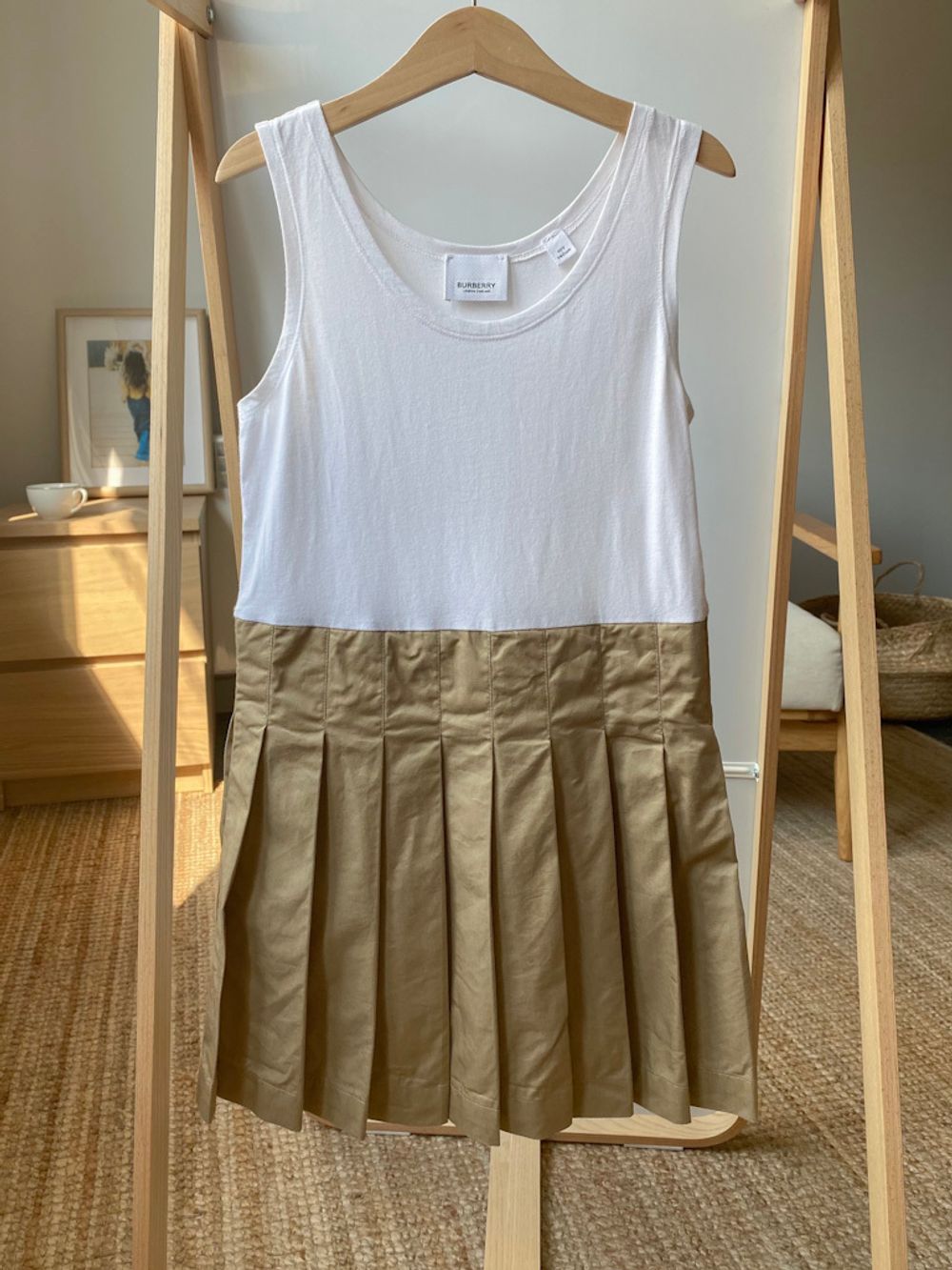 Платье Burberry, 140