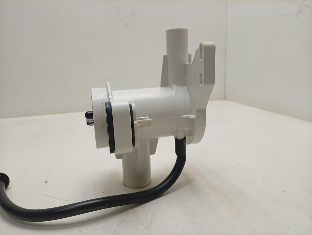 WF8590NMW8 кт51 Улитка сливного насоса для стиральной машины Samsung DC61-02173A б/у