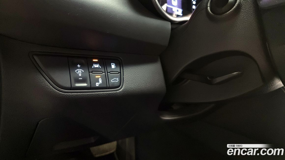 Genesis G70 2.0T AWD (06.2020)