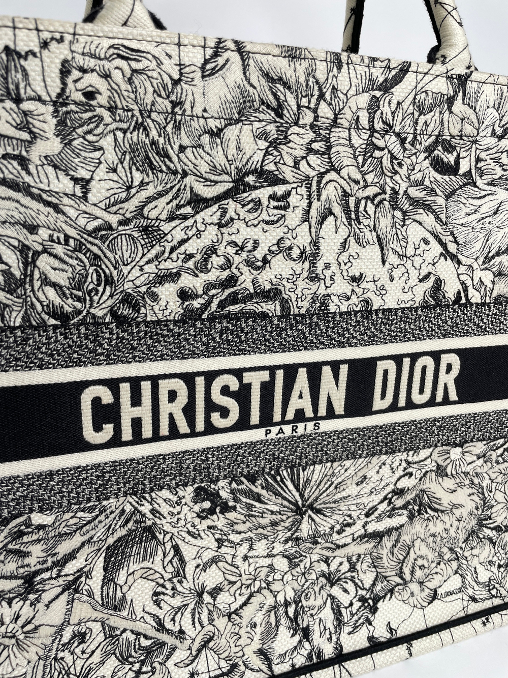 Сумка CHRISTIAN DIOR BOOK TOTE LARGE