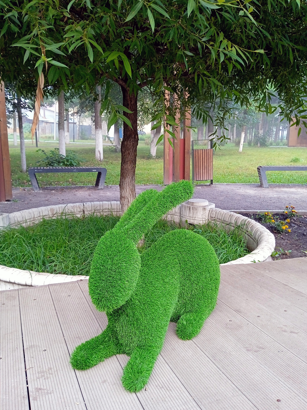 Заяц лежачий