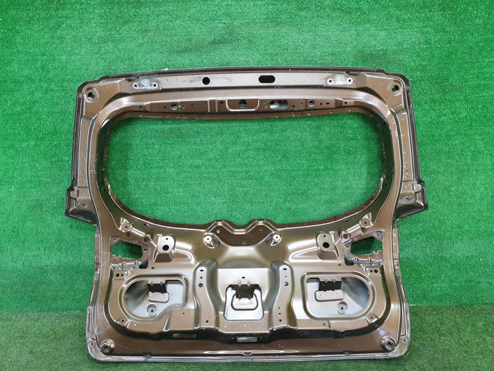 Крышка багажника Geely Atlas (2016-2022)