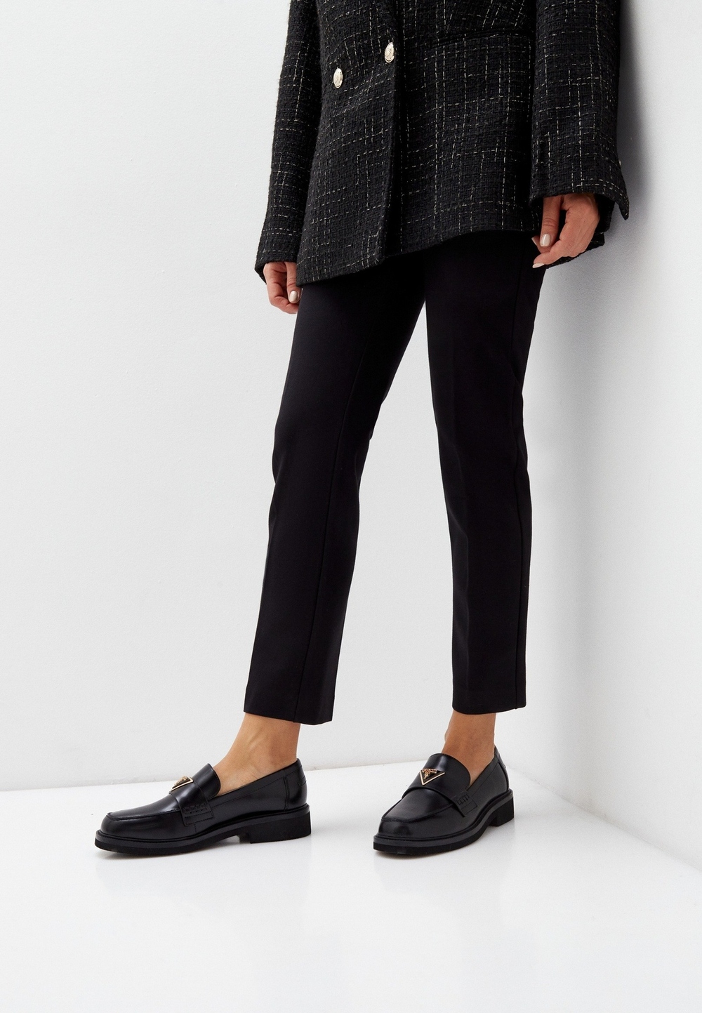 Лоферы женские GUESS BAYLON