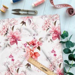 Ткань мембрана утончённые нежные цветы на бежевом фоне