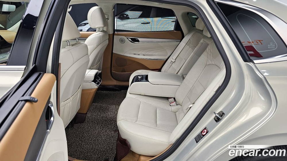 Hyundai The New Grandeur (Azera) IG 3.3 (01.2020)