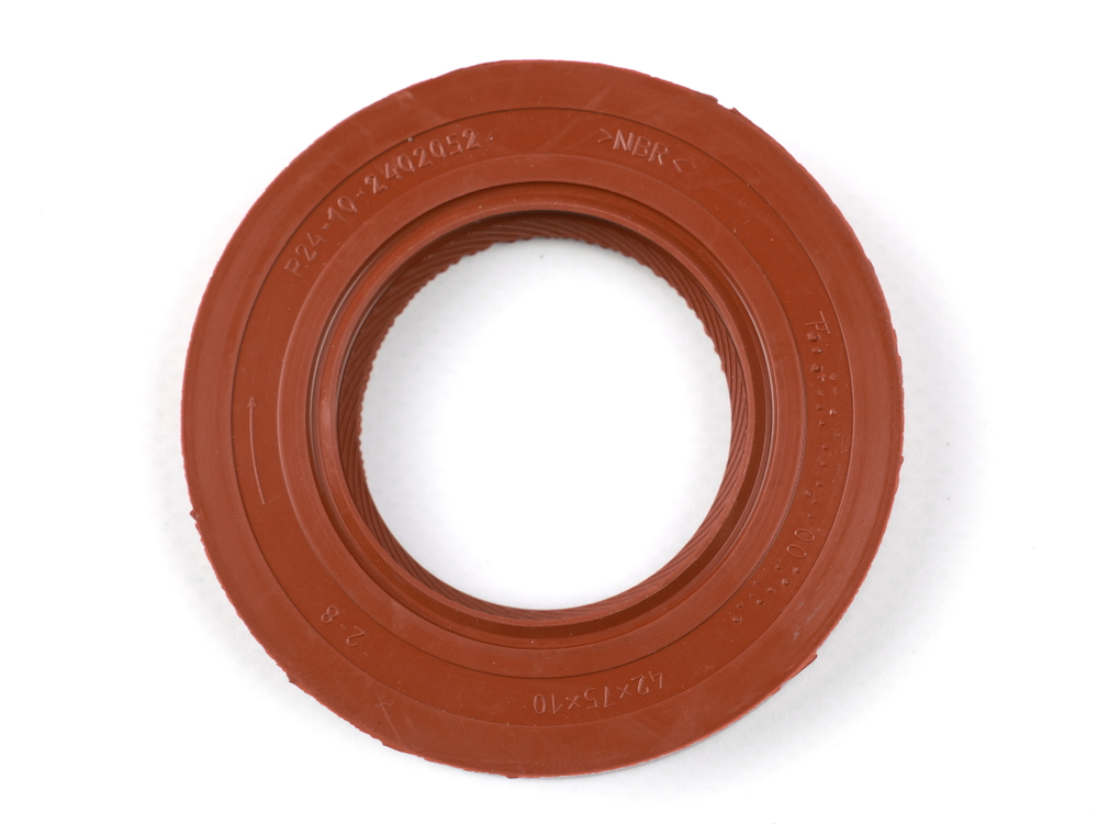 Сальник 42х75х10 а/м ГАЗ-24, Волга, ГАЗель хвостовика редуктора (гладкий) (красный с пружиной /NBR) Резинотехника г. Балаково ( ОЕ Р.24-10-2402052 гл.к.(NBR) )