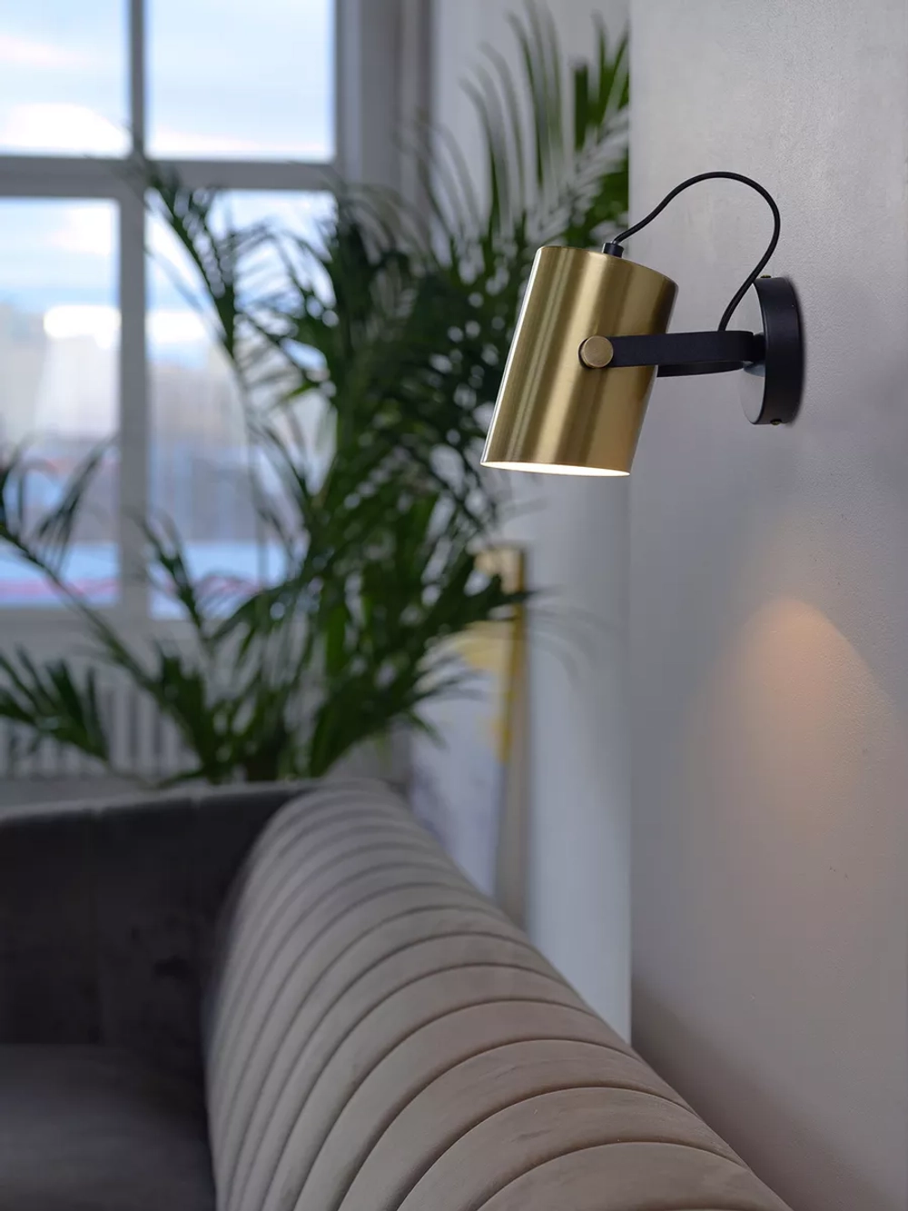 настенный светильник бра торшер навесной