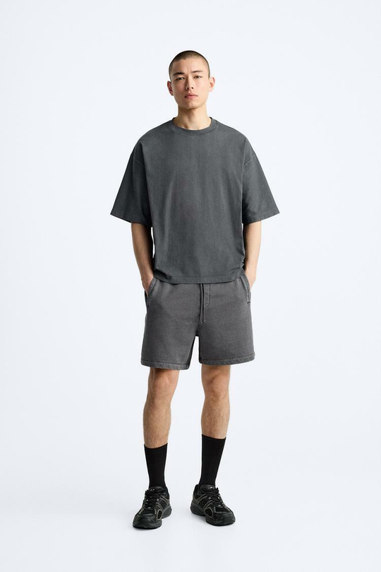 ZARA ФУТБОЛКА ГЕОМЕТРИЧЕСКОГО КРОЯ, ЧЕРНЫЙ