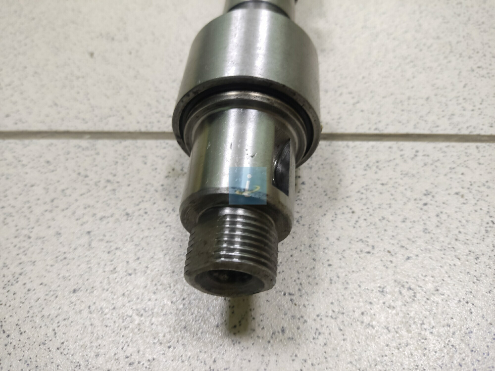 Вал распределительный 240-1006015