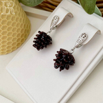 LEFIREL' Серьги серебряные женские "Шишечки" с бусинами из муранского стекла / ювелирные украшения из родированного серебра 925