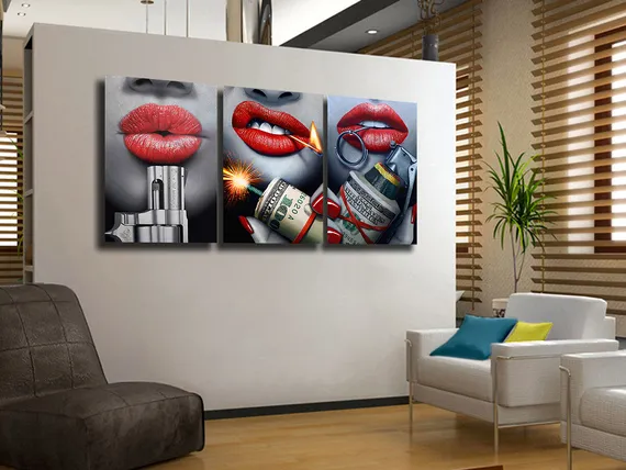 Модульная картина "Живопись с красными губами"