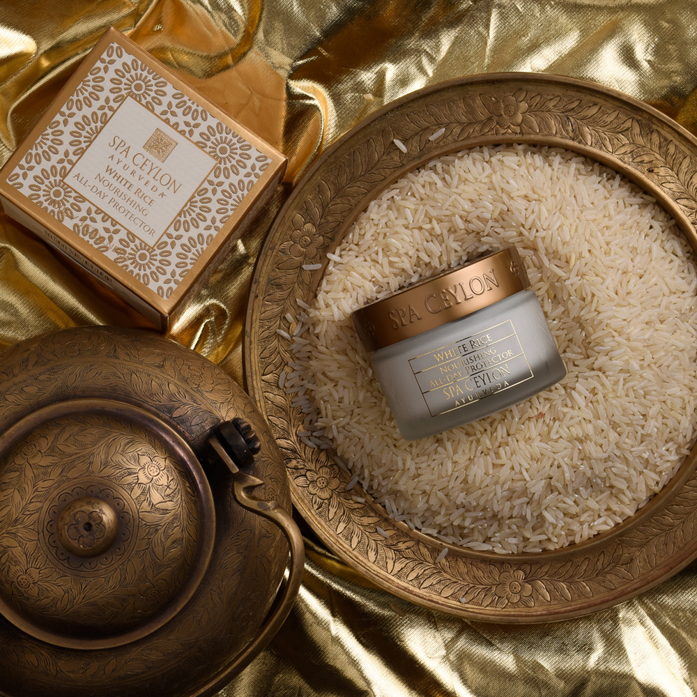 Легкий дневной питательный крем "БЕЛЫЙ РИС"