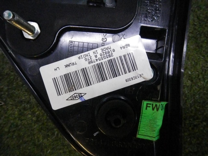 Фонарь левый внутренний Nissan Terrano (2014-2022)