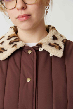 Леопардовый воротник