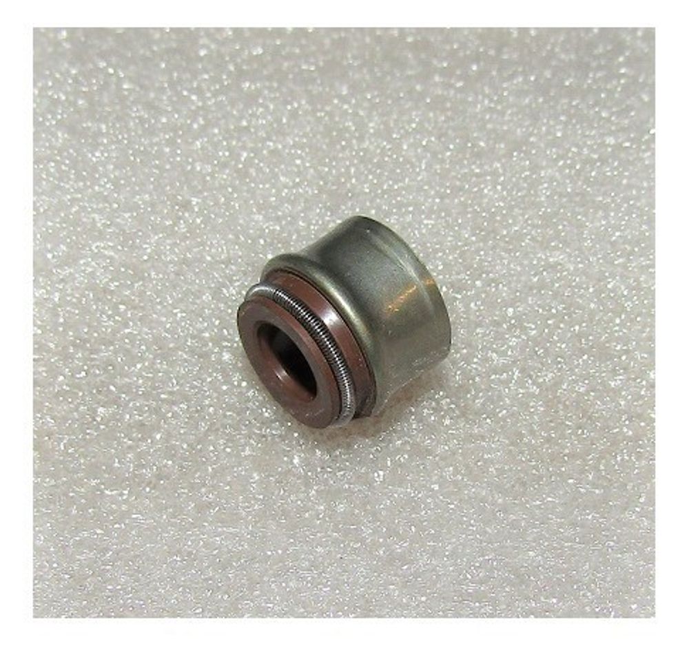 Колпачок маслосъёмный R2V870X/Valve guide oil seal 7*11*10F