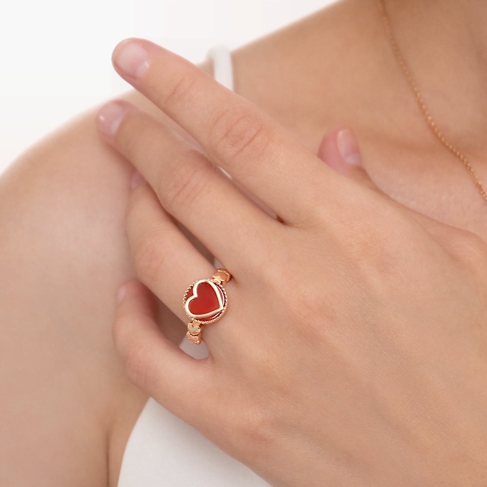 Кольцо «Пылкая любовь» из красного золота с сердоликом