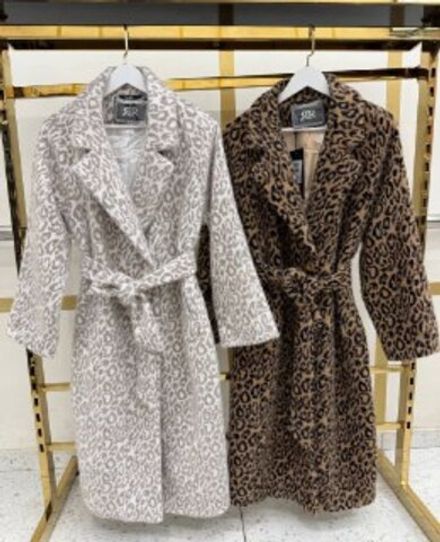 Пальто 2579549 Fabrika