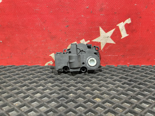 Моторчик заслонки отопителя 2018г