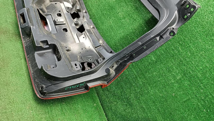 Крышка багажника Jaguar F-PACE (2016-2020)