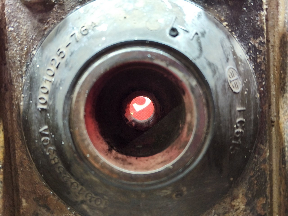 Подушка двигателя передняя