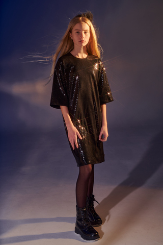 Платье-футболка с пайетками