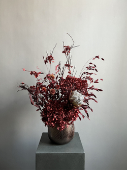 Композиция в кашпо Хасмантиум