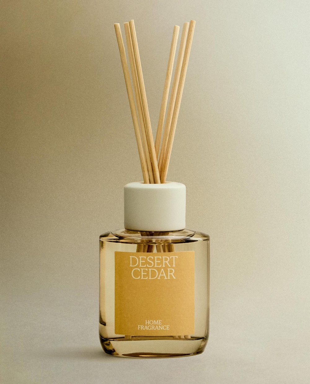 Zara Home DESERT CEDAR REED DIFFUSERS — ароматический диффузор с тростниковыми палочками, Пустынный кедр, 100 мл