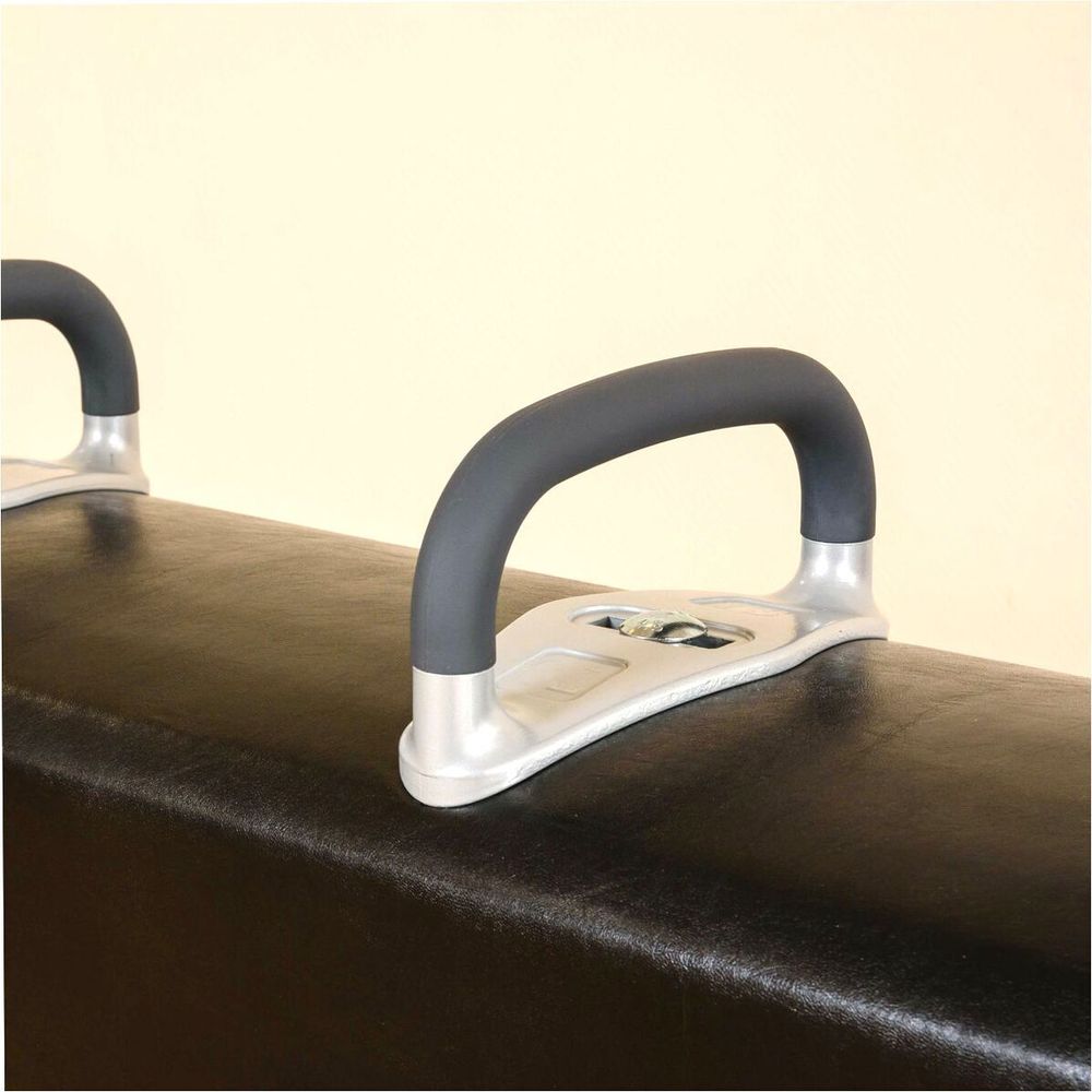 Конь гимнастический маховый (переменной высоты)