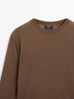 Massimo Dutti Свитер из тонкого трикотажа с круглым вырезом, тоффи