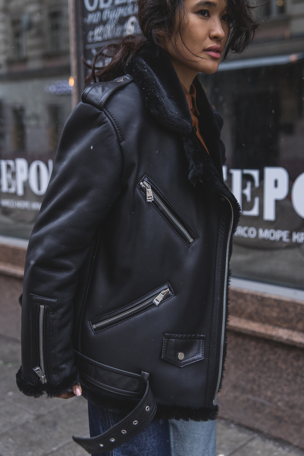 Дубленка черная