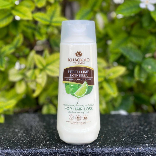 Кондиционер для волос Кафрский лайм и Центелла Leech Lime & Centella Herbal Conditioner Khaokho Thalaypu