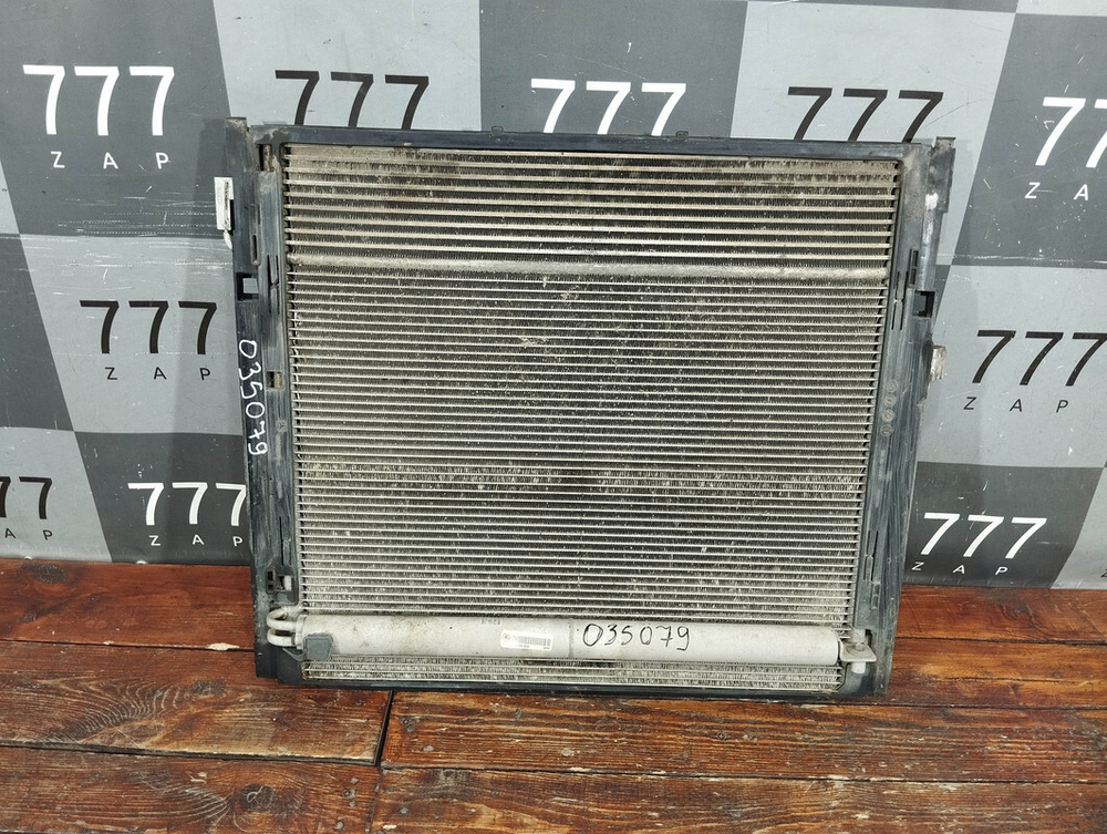 Радиатор кондиционера Mercedes ML GLE (W166), GL GLS (X166) 11-18 Б/У Оригинал A0995000002