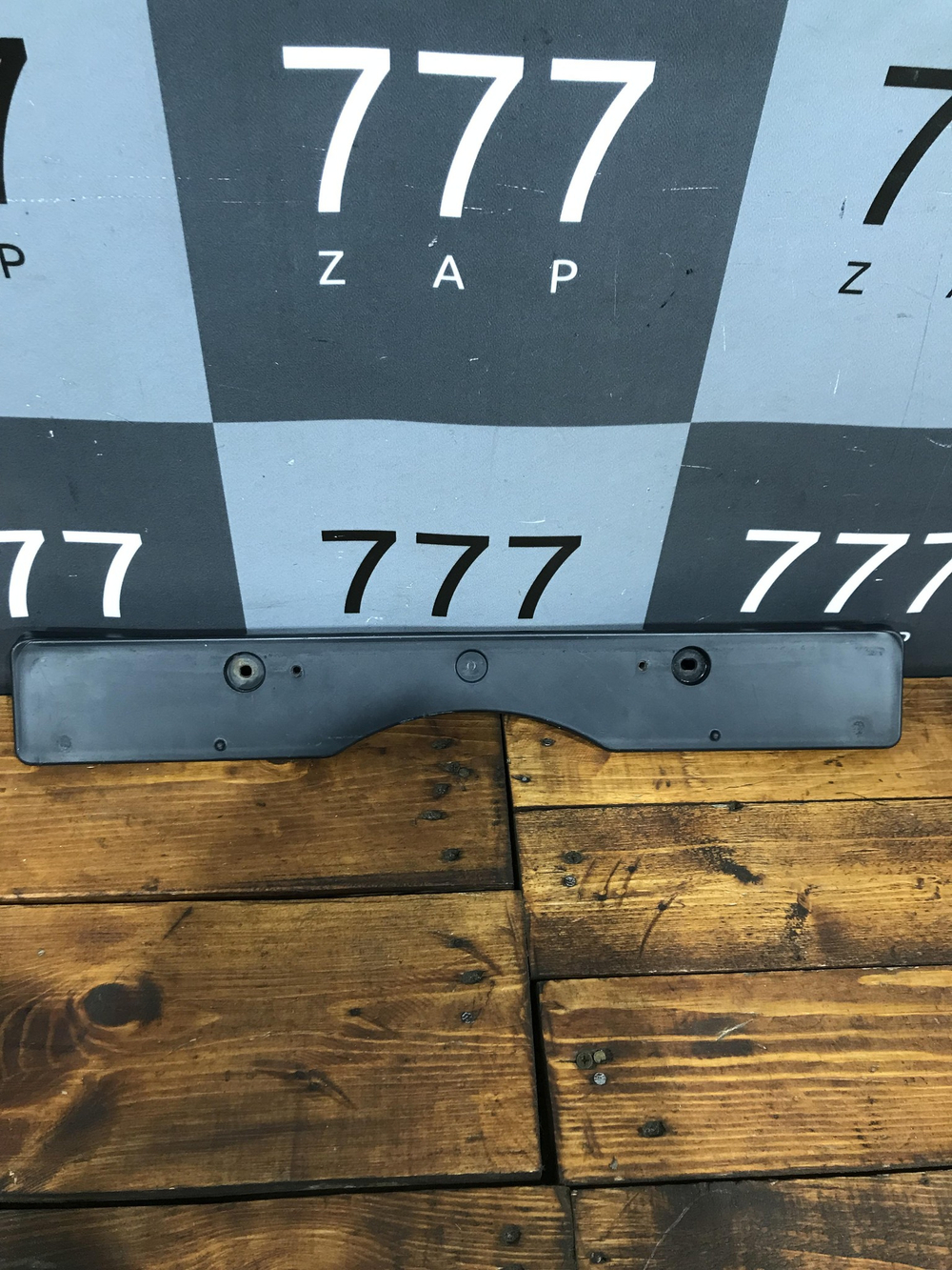 Площадка гос номера передняя Toyota Camry 55 бу Ор 5211433370