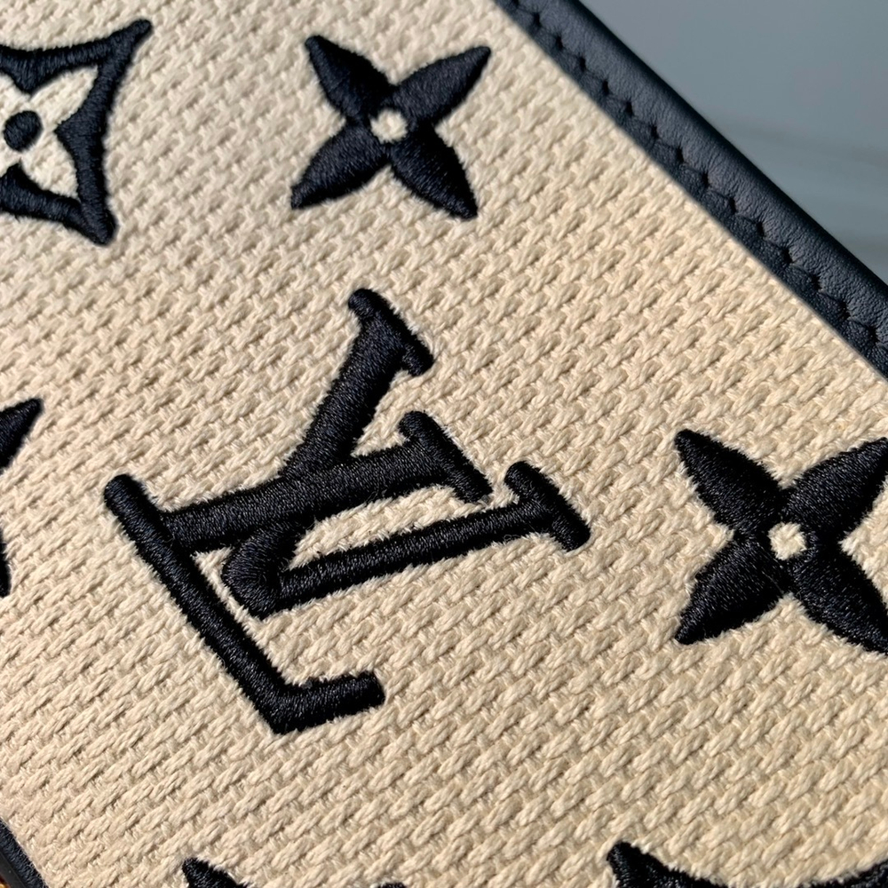 Louis Vuitton Mini Pochette Accessoires